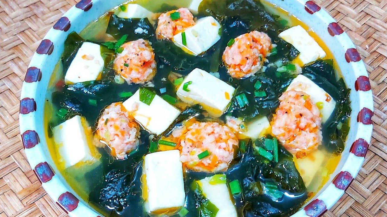 Canh rong biển nấu tôm